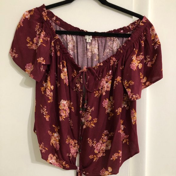 Off  shoulder floral blouse - Picture 1 of 4